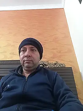 Snapshot of innocentboy1987 chatting on February 3, 7:24 am innocentboy1987 online show from February 3, 7:24 am