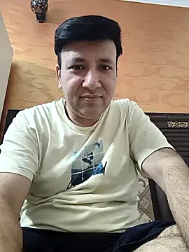 innocentboy1987 online show from May 4, 4:25 pm