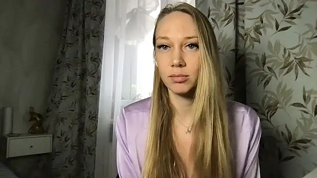 Snapshot of Engel_13 chatting on February 9, 12:19 pm Engel 13 online show from February 9, 12:19 pm