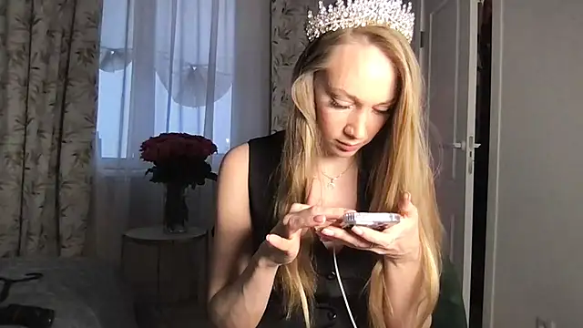 Snapshot of Engel_13 chatting on February 18, 2:27 pm Engel 13 online show from February 18, 2:27 pm