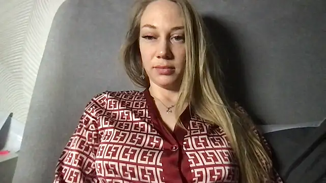 Snapshot of Engel_13 chatting on February 25, 7:58 pm Engel 13 online show from February 25, 7:58 pm