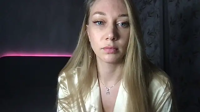 Snapshot of Engel_13 chatting on March 3, 7:17 pm Engel 13 online show from March 3, 7:17 pm