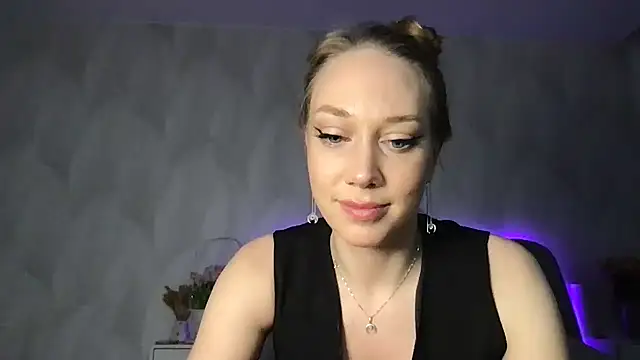 Snapshot of Engel_13 chatting on March 12, 11:53 am Engel 13 online show from March 12, 11:53 am