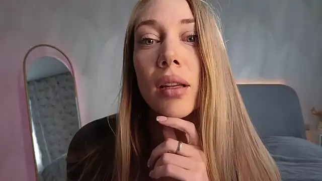 Snapshot of Engel_13 chatting on September 19, 9:00 am Engel 13 online show from September 19, 9:00 am