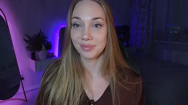 Snapshot of Engel_13 chatting on January 14, 8:58 pm Engel 13 online show from January 14, 8:58 pm