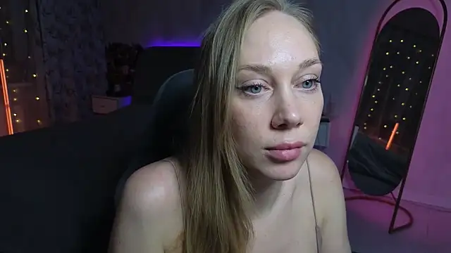 Snapshot of Engel_13 chatting on February 7, 4:43 pm Engel 13 online show from February 7, 4:43 pm