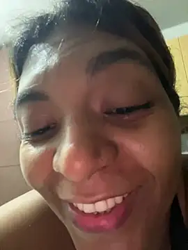 nicollesofia2 online show from May 20, 4:57 pm