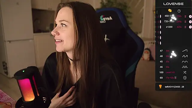 alexa feels  online show from October 12, 4:17 pm