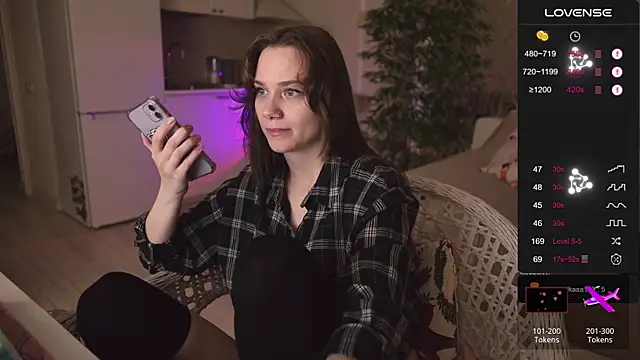 alexa feels  online show from October 17, 3:58 pm