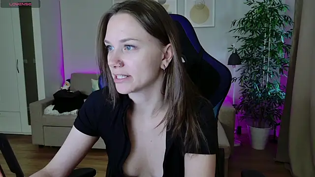 alexa feels  online show from May 9, 4:34 pm