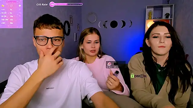 Snapshot of catherine_kitty chatting on October 12, 7:13 pm catherine kitty online show from October 12, 7:13 pm