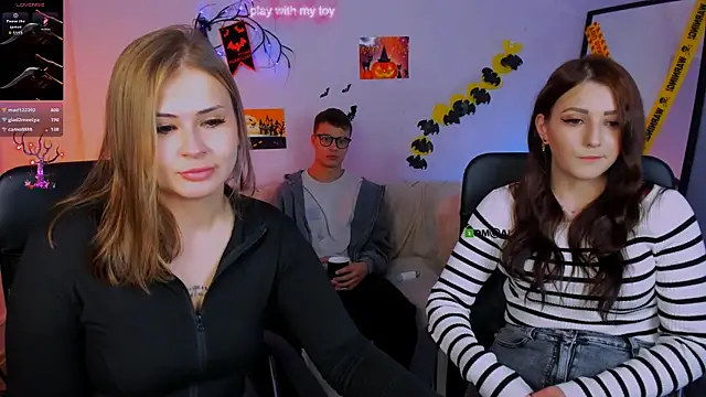 Snapshot of catherine_kitty chatting on October 26, 8:15 pm catherine kitty online show from October 26, 8:15 pm