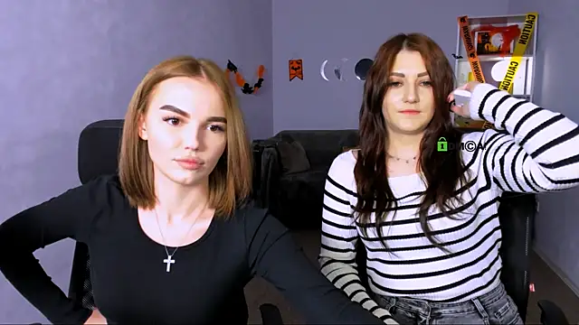 Snapshot of catherine_kitty chatting on November 2, 8:22 pm catherine kitty online show from November 2, 8:22 pm