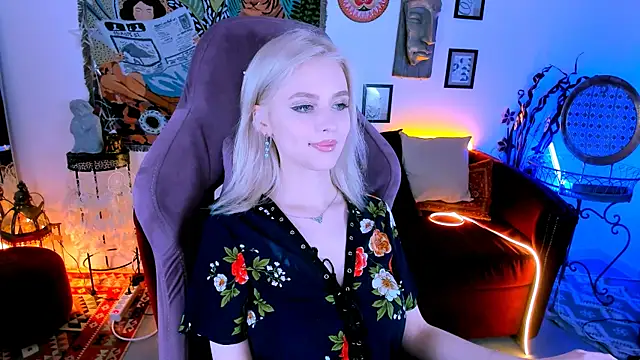 LeonaStane online show from February 9, 11:15 pm