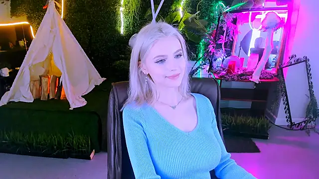 LeonaStane online show from February 14, 12:09 am