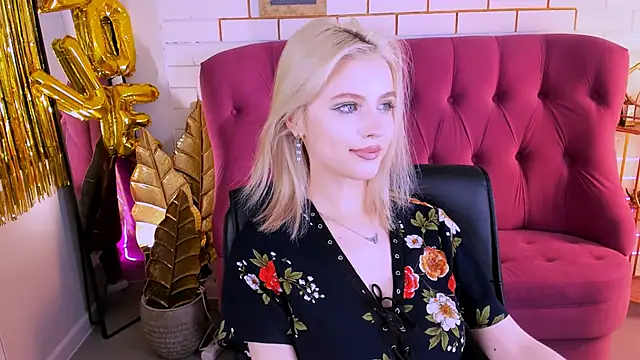 LeonaStane online show from February 27, 5:04 pm