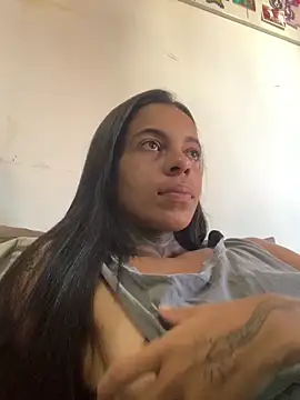 Snapshot of casalshowtime2 chatting on March 27, 11:43 am casalshowtime2 online show from March 27, 11:43 am