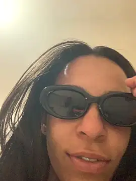 Snapshot of casalshowtime2 chatting on April 4, 12:02 pm casalshowtime2 online show from April 4, 12:02 pm