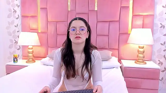 ArianaFranco online show from November 19, 4:40 pm