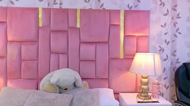 ArianaFranco online show from May 15, 12:56 pm