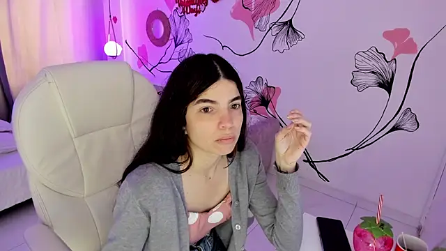 Snapshot of Isabela_Fiorelli chatting on February 17, 1:07 pm Isabela Fiorelli online show from February 17, 1:07 pm