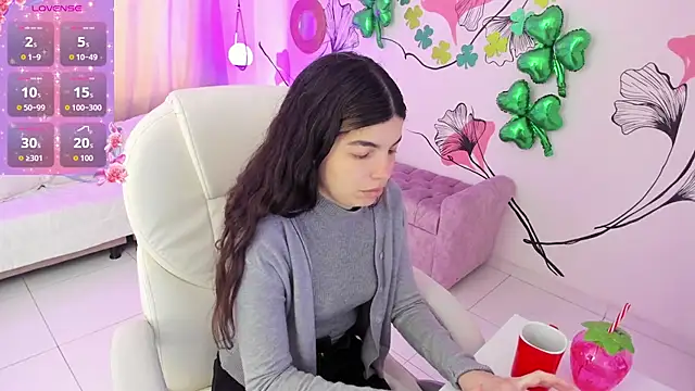 Snapshot of Isabela_Fiorelli chatting on March 27, 1:11 pm Isabela Fiorelli online show from March 27, 1:11 pm