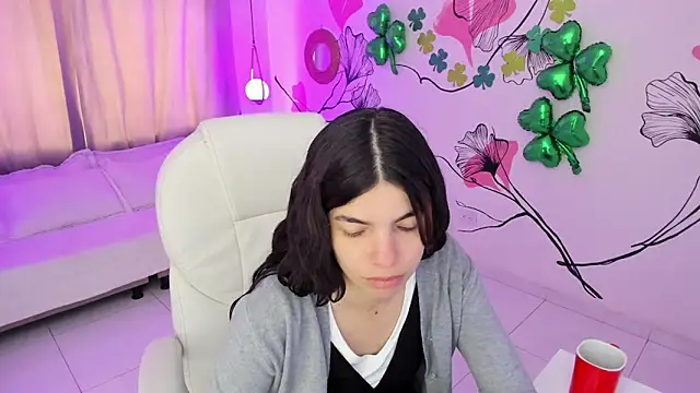 Snapshot of Isabela_Fiorelli chatting on March 28, 1:22 pm Isabela Fiorelli online show from March 28, 1:22 pm