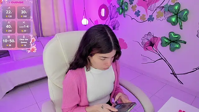 Snapshot of Isabela_Fiorelli chatting on April 6, 12:39 pm Isabela Fiorelli online show from April 6, 12:39 pm