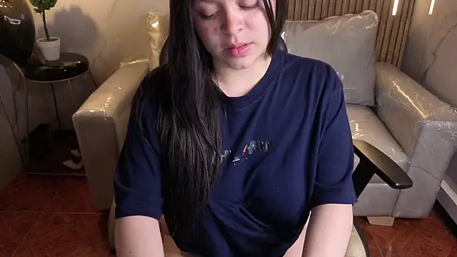 Cute Angell  online show from May 16, 10:36 am
