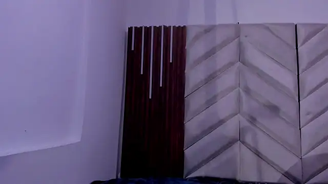 aprilvagner03 online show from May 16, 7:38 am