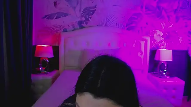 MaeveMoon online show from May 7, 9:42 pm