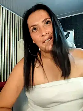 dulce valeriaa online show from February 23, 12:30 am