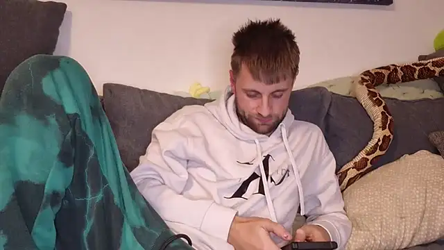 ademandjulia online show from November 7, 4:51 pm