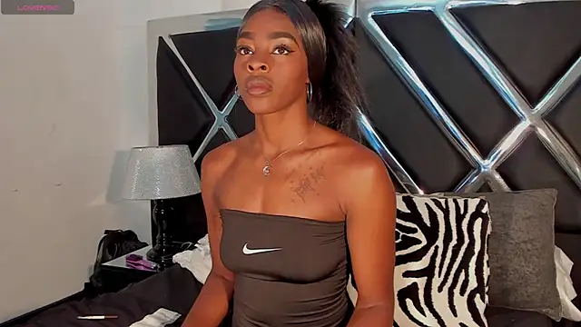 Snapshot of Zoe_CarterX chatting on March 28, 2:55 am Zoe CarterX online show from March 28, 2:55 am