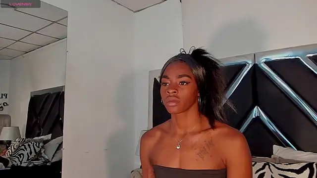 Snapshot of Zoe_CarterX chatting on March 29, 6:02 am Zoe CarterX online show from March 29, 6:02 am