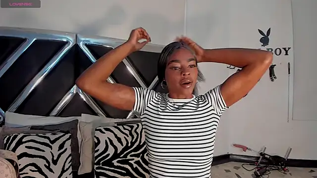 Snapshot of Zoe_CarterX chatting on March 31, 12:27 pm Zoe CarterX online show from March 31, 12:27 pm