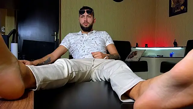 JamieNoxus online show from October 15, 5:18 am