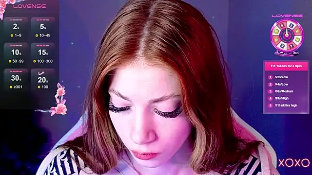 Snapshot of MagicLadyyy chatting on February 21, 12:16 am MagicLadyyy online show from February 21, 12:16 am