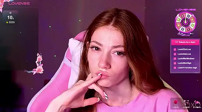 Snapshot of MagicLadyyy chatting on March 5, 11:27 pm MagicLadyyy online show from March 5, 11:27 pm