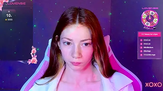 Snapshot of MagicLadyyy chatting on March 18, 6:26 pm MagicLadyyy online show from March 18, 6:26 pm