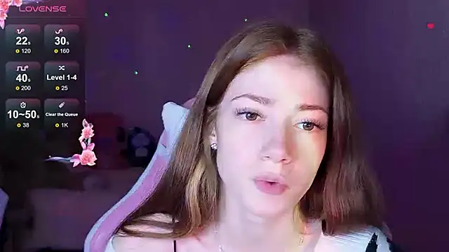 Snapshot of MagicLadyyy chatting on September 19, 7:36 pm MagicLadyyy online show from September 19, 7:36 pm
