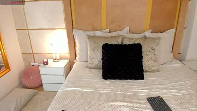 Snapshot of GraceDupont1 chatting on September 14, 11:04 pm GraceDupont1 online show from September 14, 11:04 pm