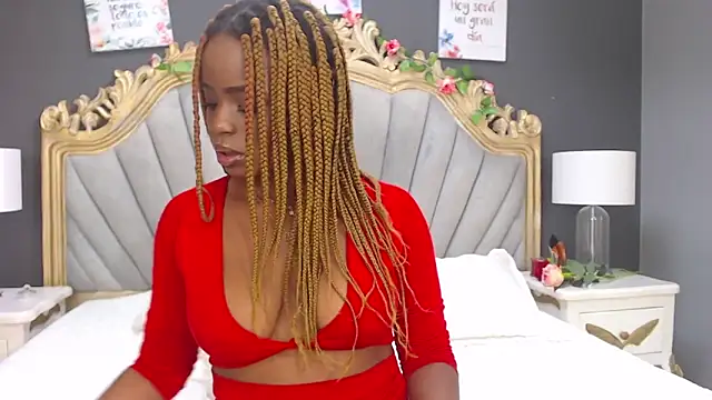 Snapshot of LindaBird chatting on March 16, 5:39 pm LindaBird online show from March 16, 5:39 pm