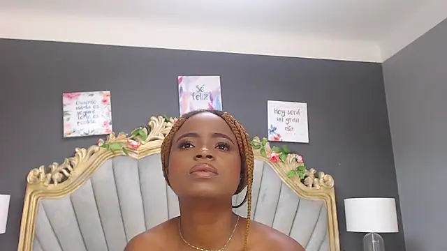 Snapshot of LindaBird chatting on March 20, 2:32 pm LindaBird online show from March 20, 2:32 pm