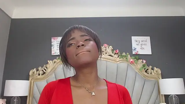 Snapshot of LindaBird chatting on September 8, 7:46 pm LindaBird online show from September 8, 7:46 pm