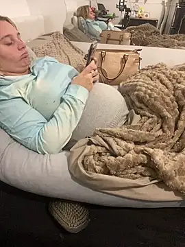 Princessemisse online show from December 3, 5:11 pm