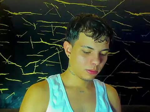 Alessandro 1610 online show from May 17, 5:38 am