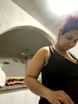 Carola-Ross online show from October 17, 6:43 pm