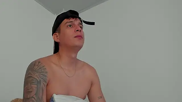 hugosan12 online show from February 18, 5:21 pm