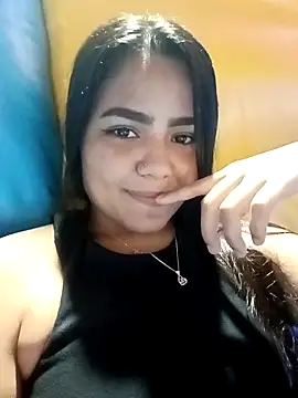 Snapshot of anahi_evans19 chatting on March 4, 12:29 am anahi evans19 online show from March 4, 12:29 am